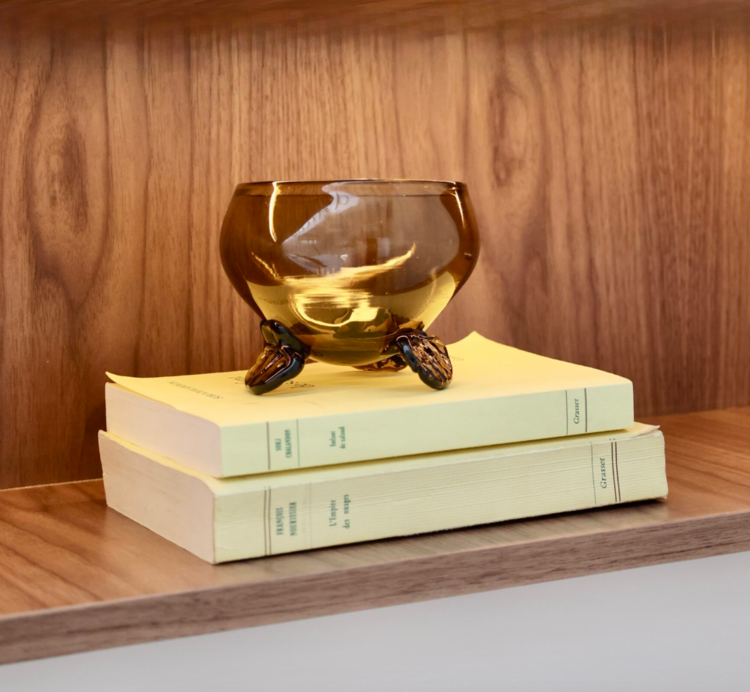 Bol Avec 3 Pieds Fumé Footed Bowl