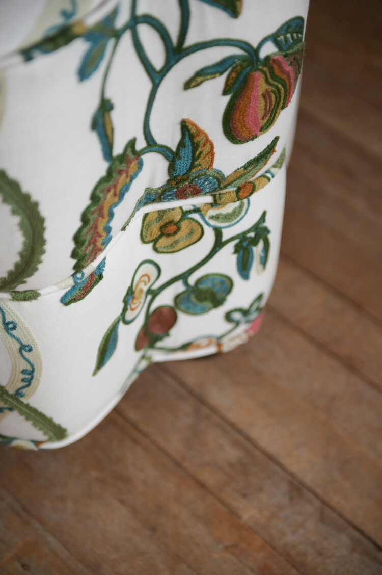 Ella Stool in Kitchen Garden English Quince