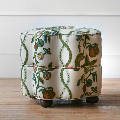 Ella Stool in Kitchen Garden