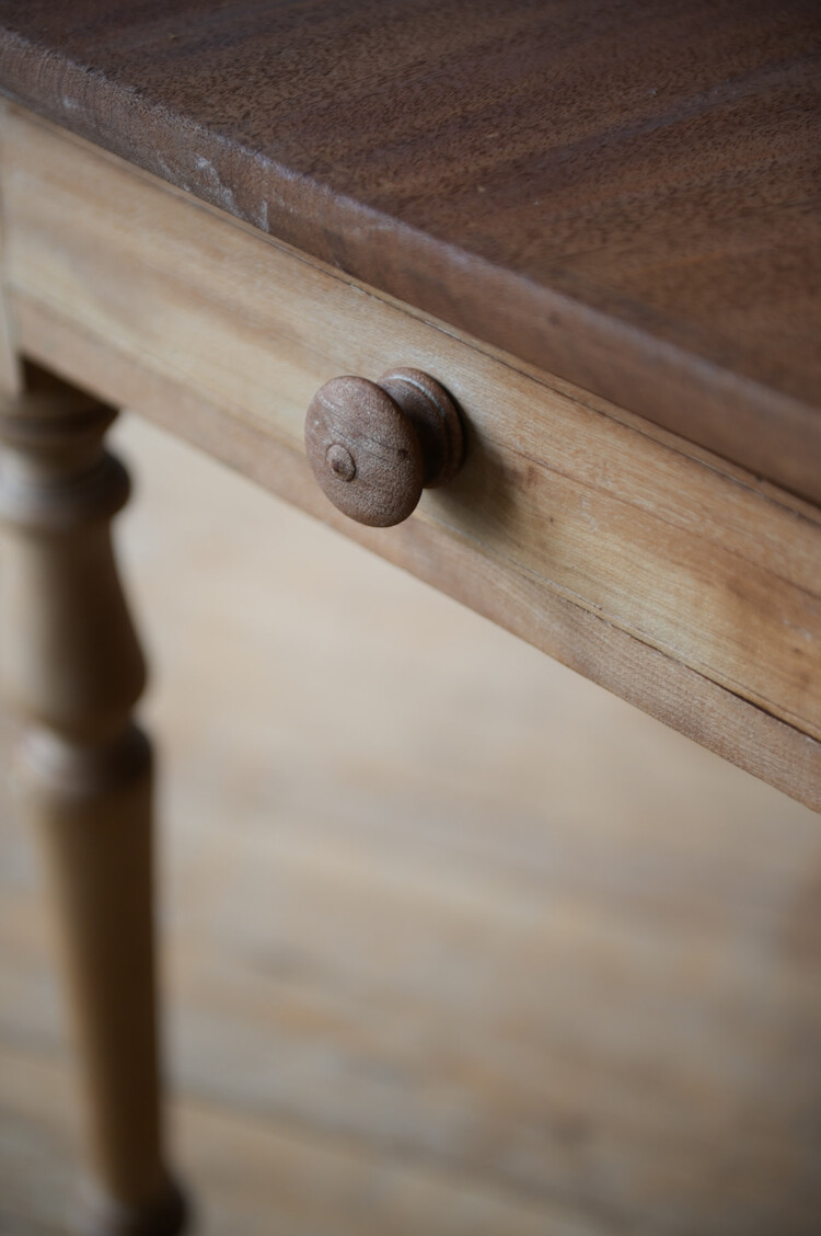 Antique Drop-Leaf Pembrokeshire Table