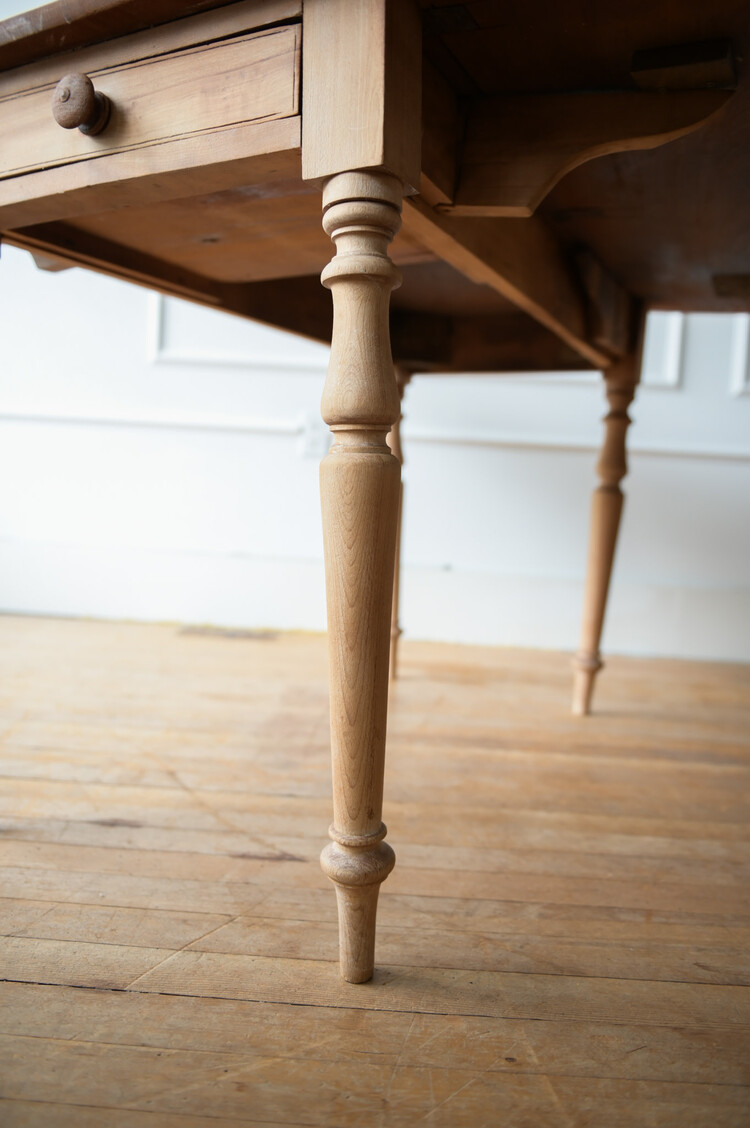 Antique Drop-Leaf Pembrokeshire Table
