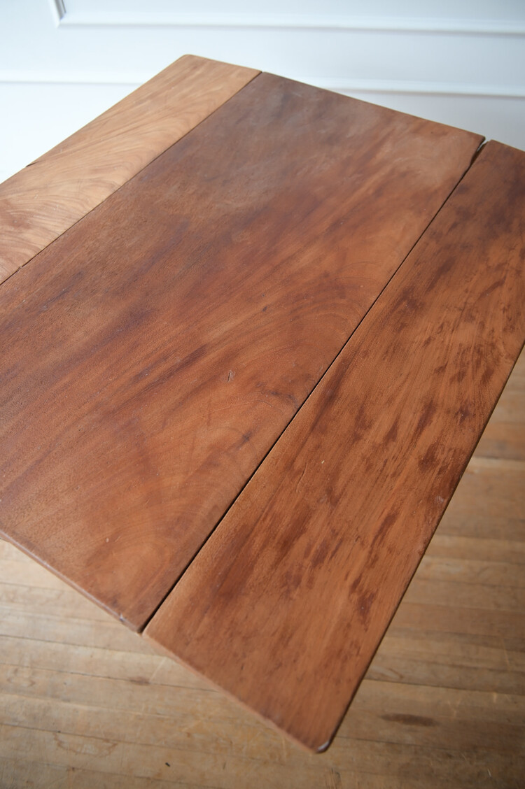 Antique Antique Drop-Leaf Pembrokeshire Table