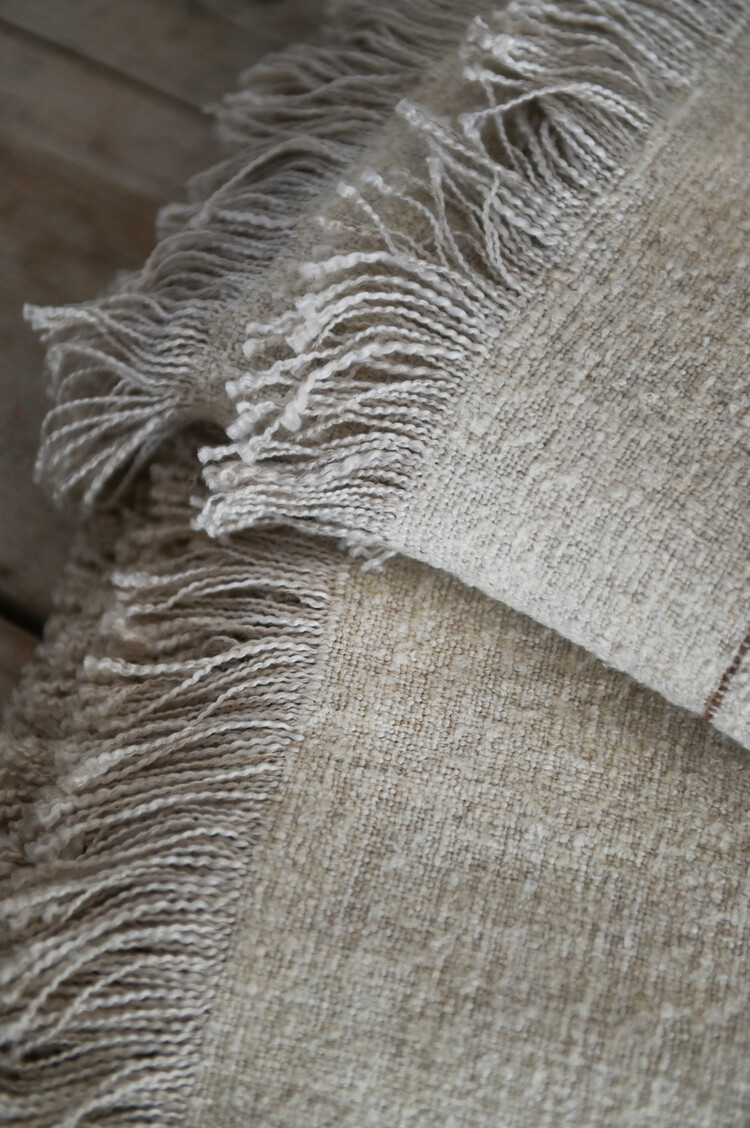 Nate Throw in Natural & Black Stripe