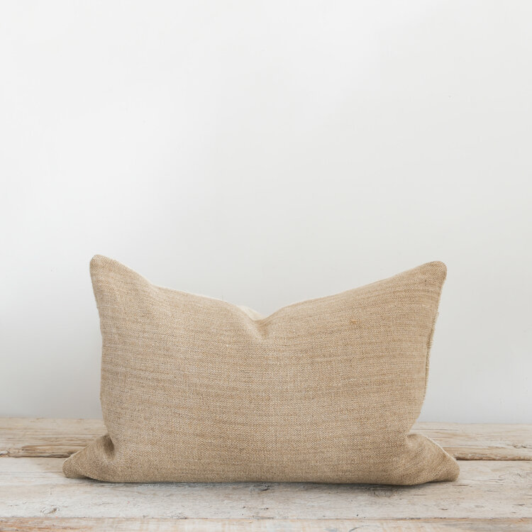 Emmer Cushion