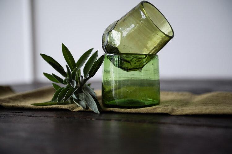 Verre Palais Vert Olive drinking glass
