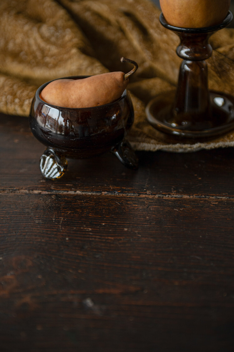 La Soufflerie Bol Avec 3 Pieds Fumé Footed Bowl