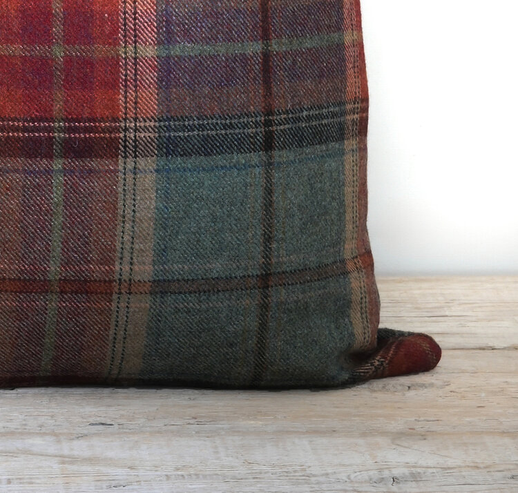 Cowtan & Tout Galloway Plaid Cushion