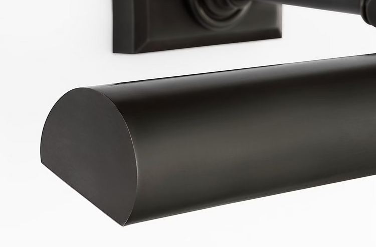 Cabinet Maker's Cordless Picture Light