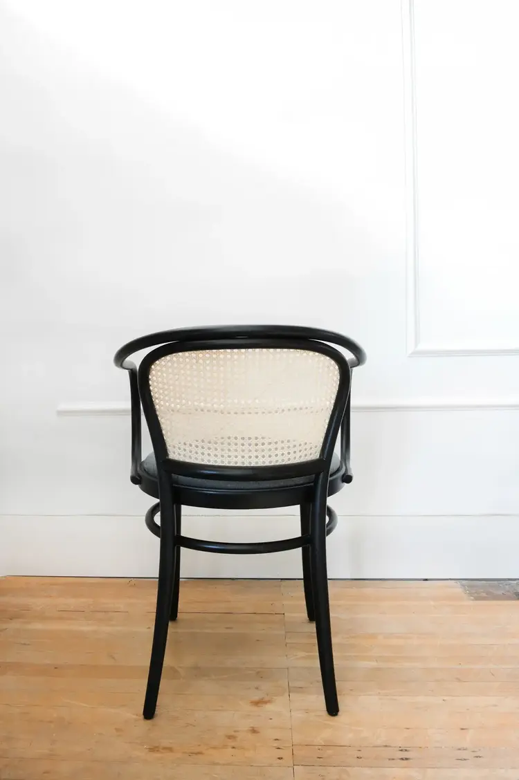 Bentwood Round Arm Chair