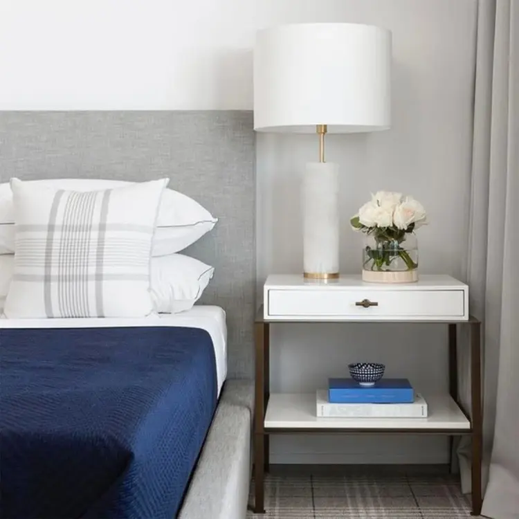 Lineham Table Lamp in Alabaster