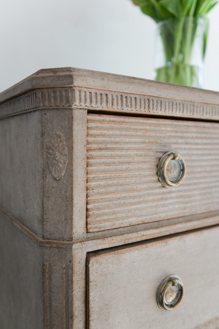 Warm grey Antique Gustavian Chest of Drawers (SOLD)