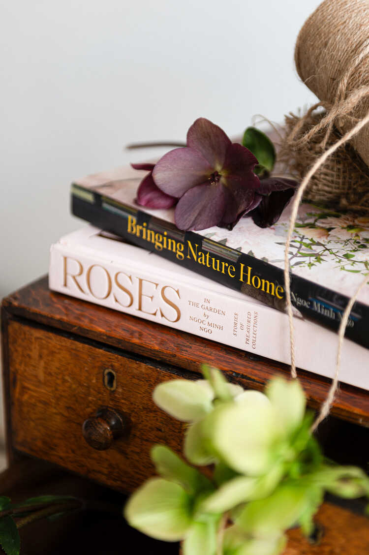 'Roses in the Garden' Book