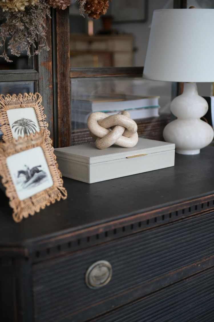 Ciccio Medium Table Lamp in Alabaster