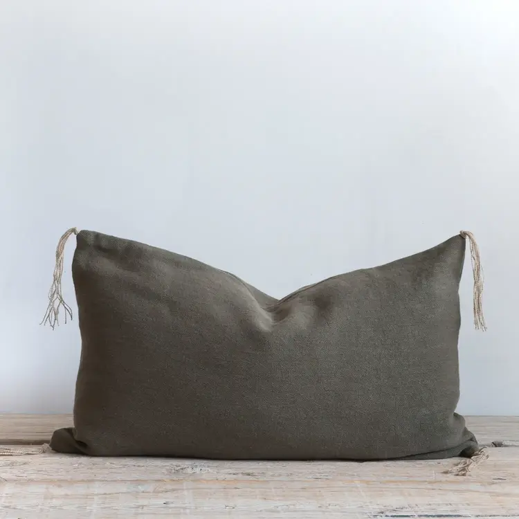 Bérengère Leroy Capri Linen Cushion in Kaki (Khaki)
