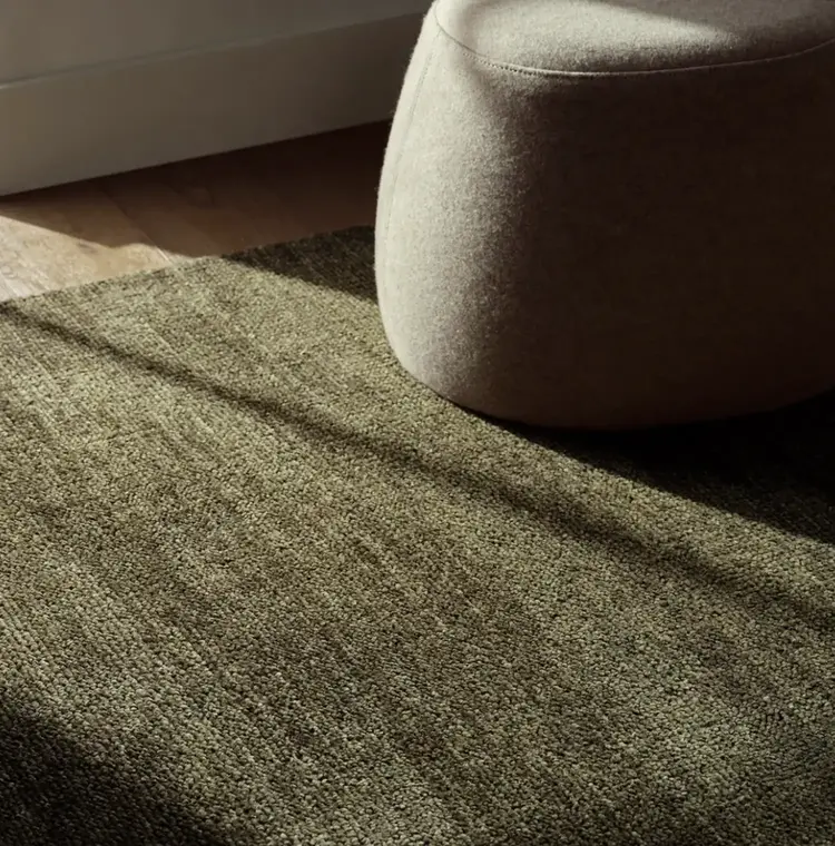 Vail II Hand-Knotted Wool Rug