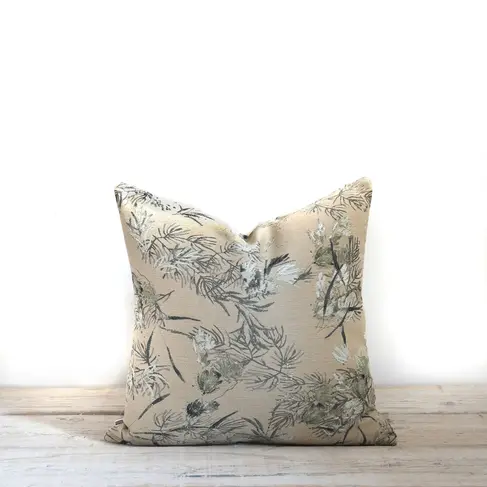 Gild & Co. Meadow Shell Woven Cushion