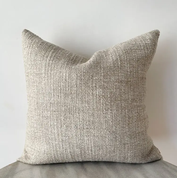 Colefax & Fowler Kingsley Cushion in Bone 24x24"