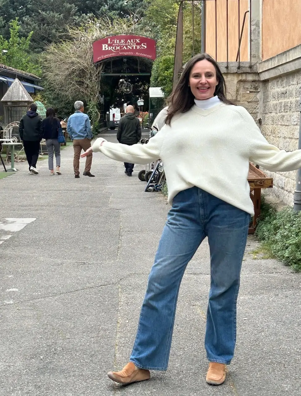 Bonnie at brocante in Provence