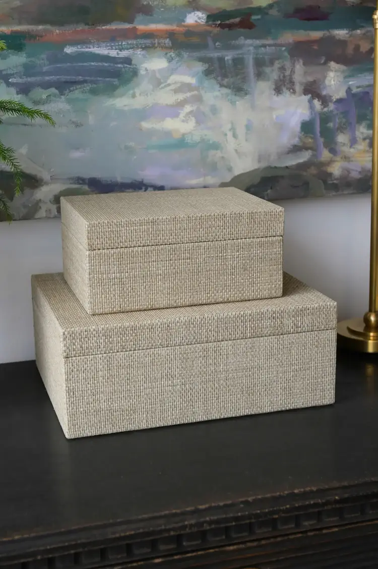 Valeria Decorative Box in Raffia