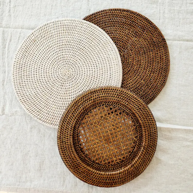Round Rattan Placemat in White-Wash