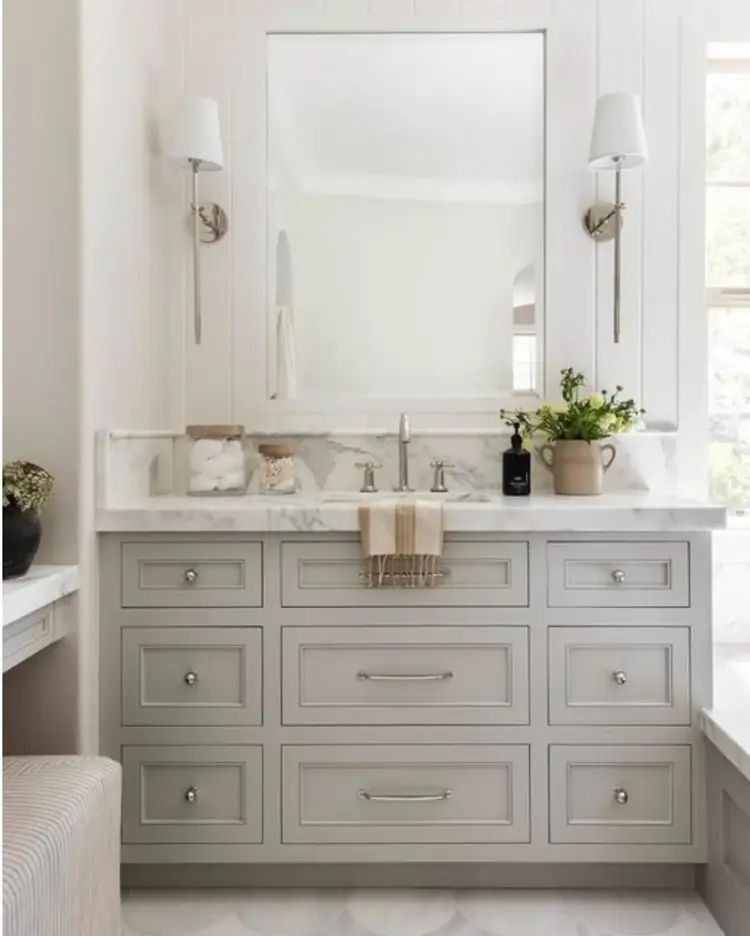 Bryant Cordless Tail Sconce