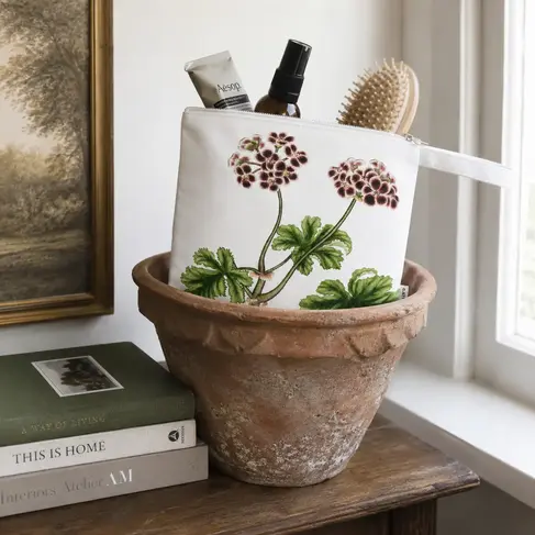 Geranium No. 2 Zip Purse