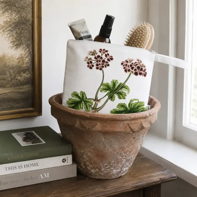 Geranium No. 2 Zip Purse