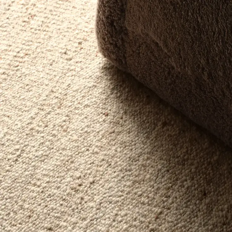Ferret Wool Jute Rug in Wheatstone