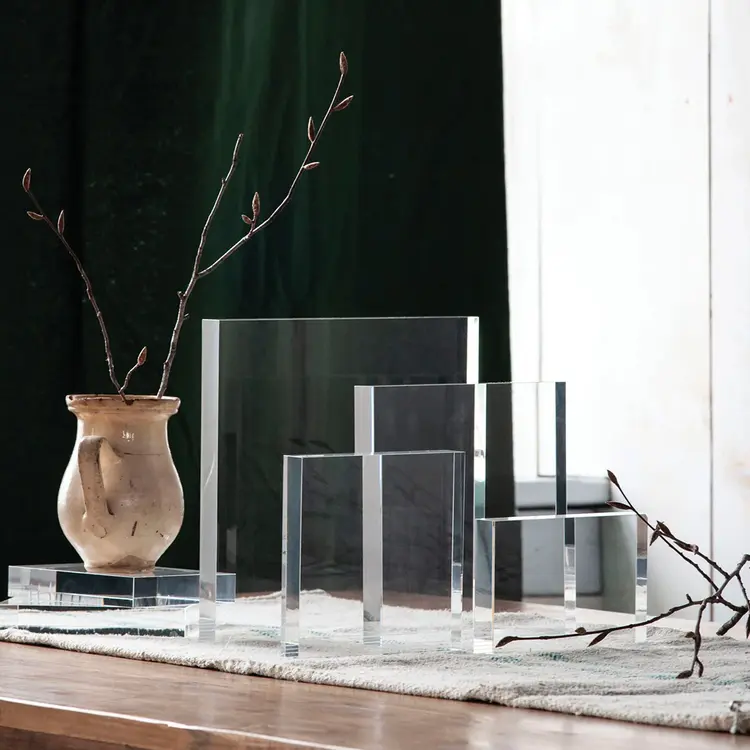 Lucite Gallery Pad or Riser