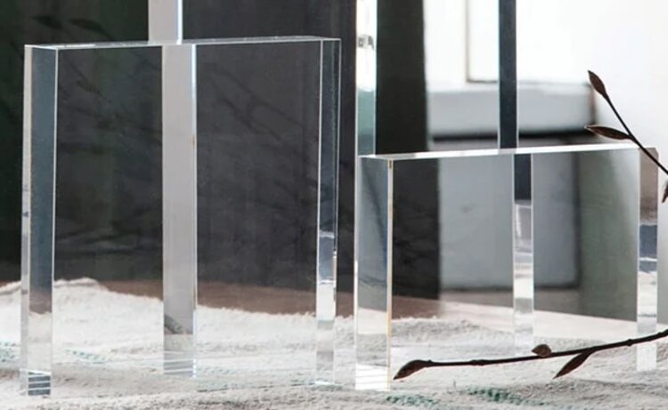 Lucite Gallery Pad or Riser