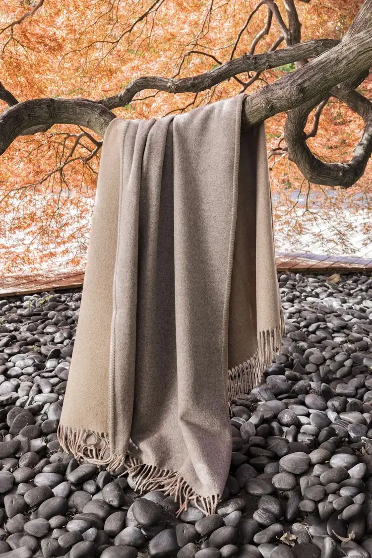 Melrose Two-Tone Cashmere Throw