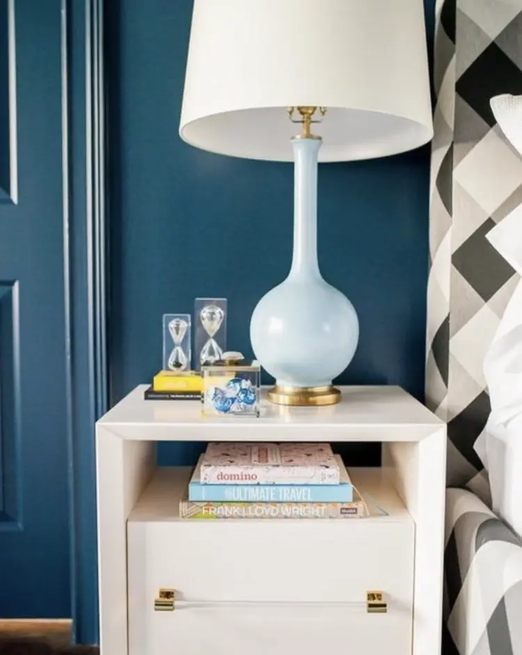 Coy Medium Table Lamp