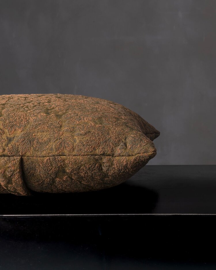 Romedio Cushion