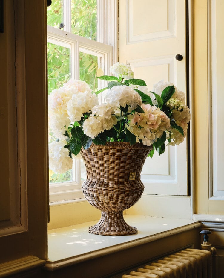 Fitrit Rattan Urn Planter (2 sizes)