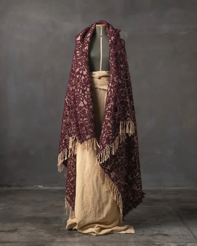 Málaga Throw Blanket