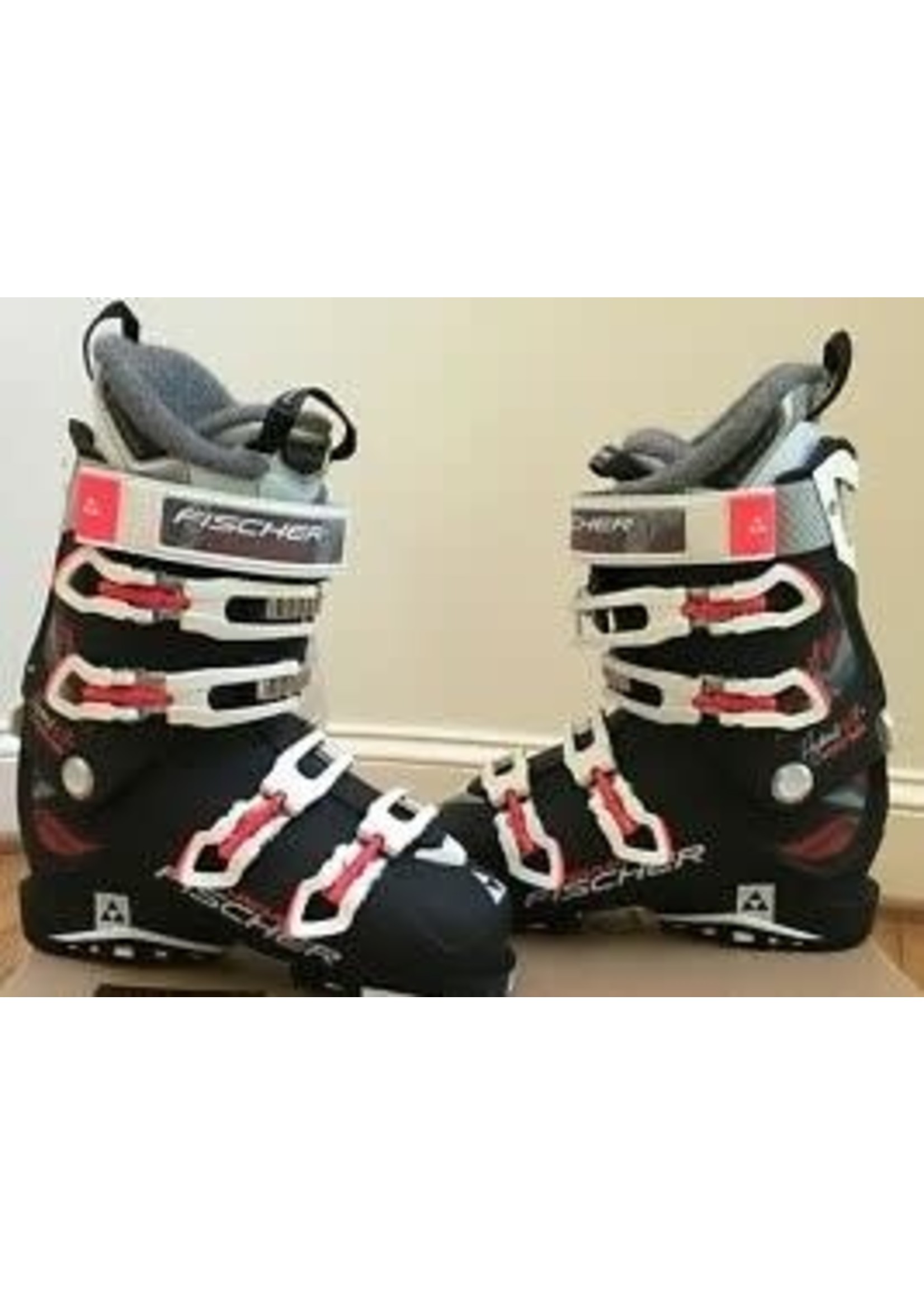 Fischer Fischer Hybrid W 8+ Vacuum Full Fit Black/Black 23.5 Ski Boots