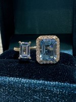 Shula NY 14kY Blue Topaz and Diamond Ring