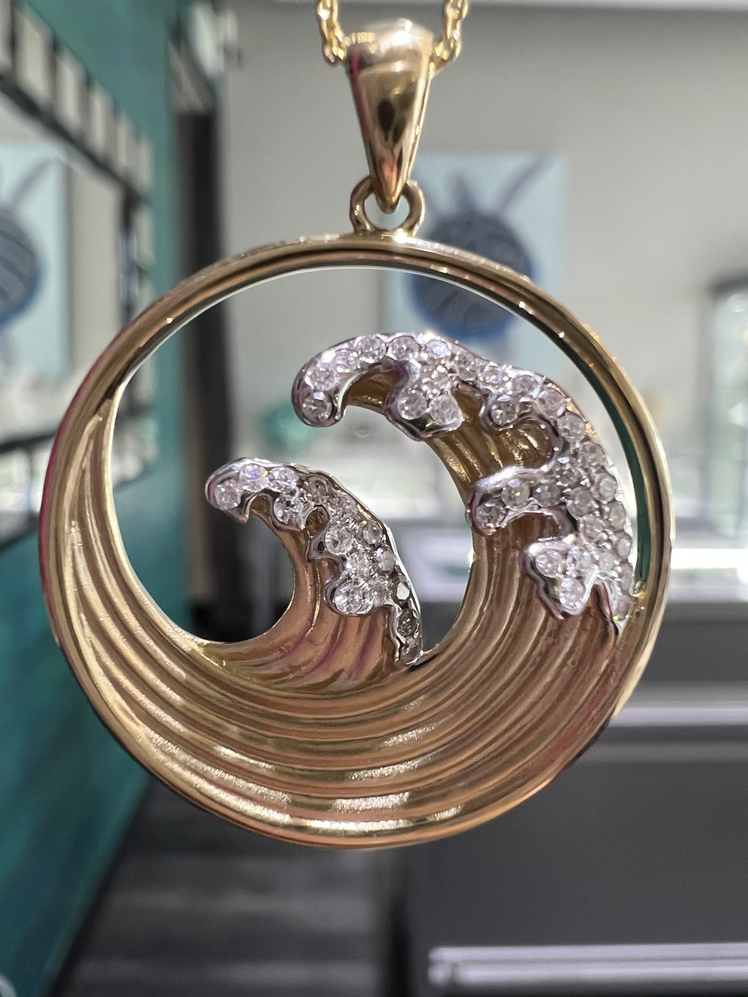 shula-ny-14ky-wave-necklace-