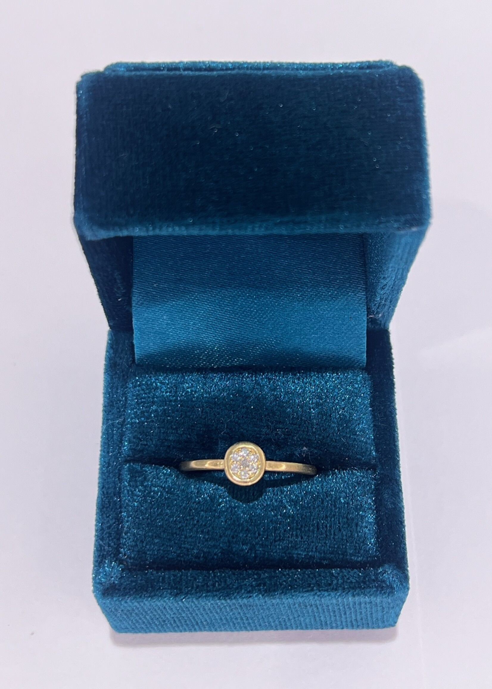 14kY .08ctw Pave' Diamond top ring, stackable!