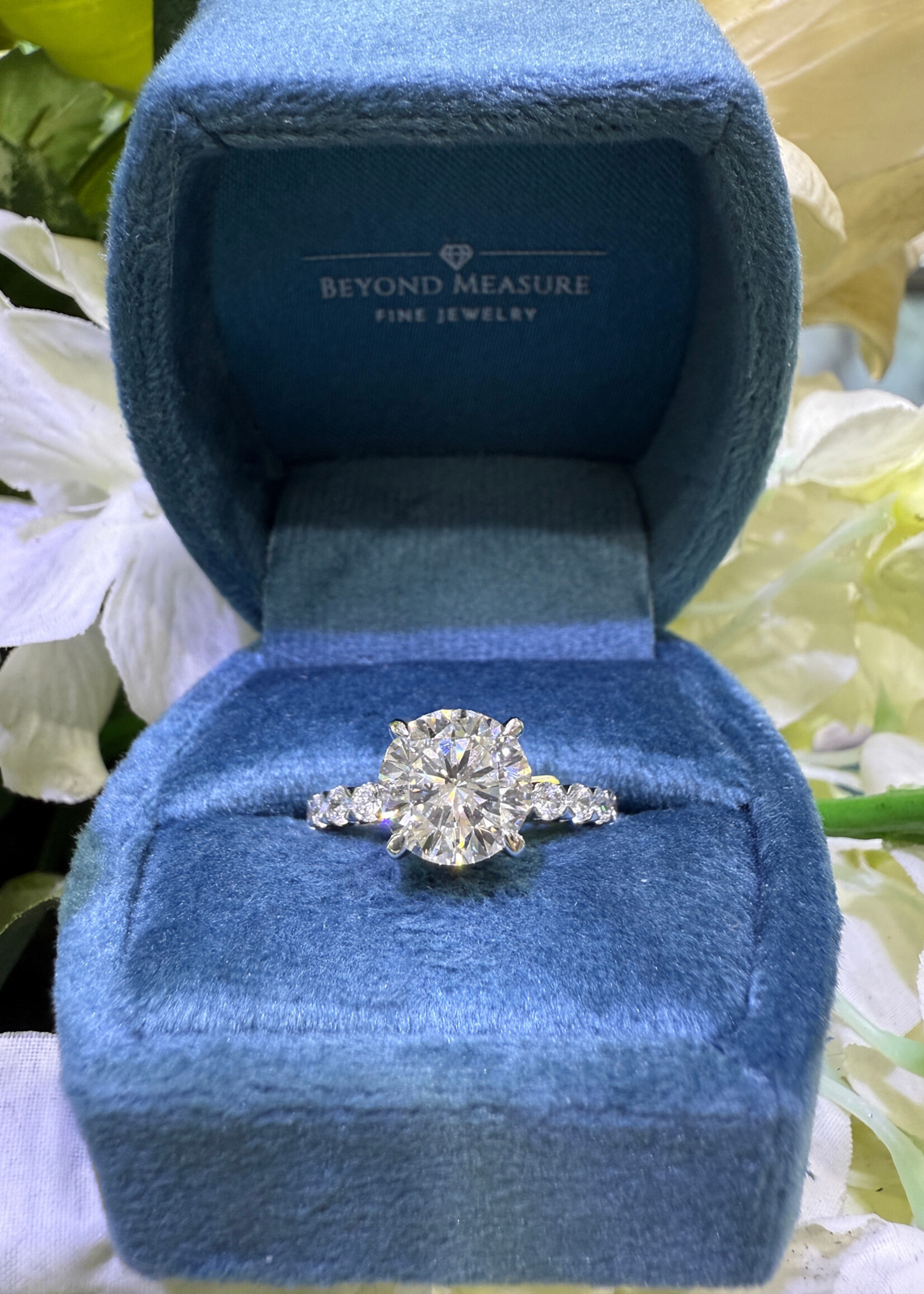 Platinum 3ct Round Diamond Engagement Ring. 3.02 LabGrown E,VS1 + .99ctw diamond setting with hidden halo