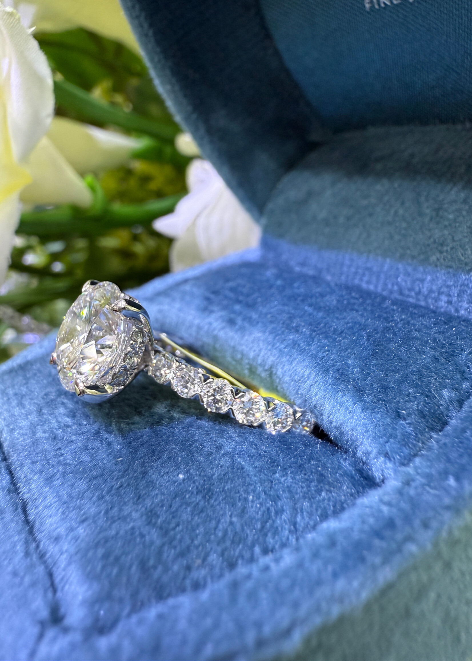 Platinum 3ct Round Diamond Engagement Ring. 3.02 LabGrown E,VS1 + .99ctw diamond setting with hidden halo
