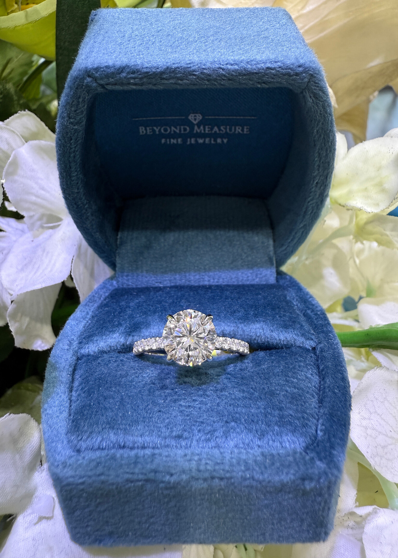 14k White Gold Round Diamond Engagement Ring 2.09ct LabGrown E,VS1 with .35ctw diamond setting