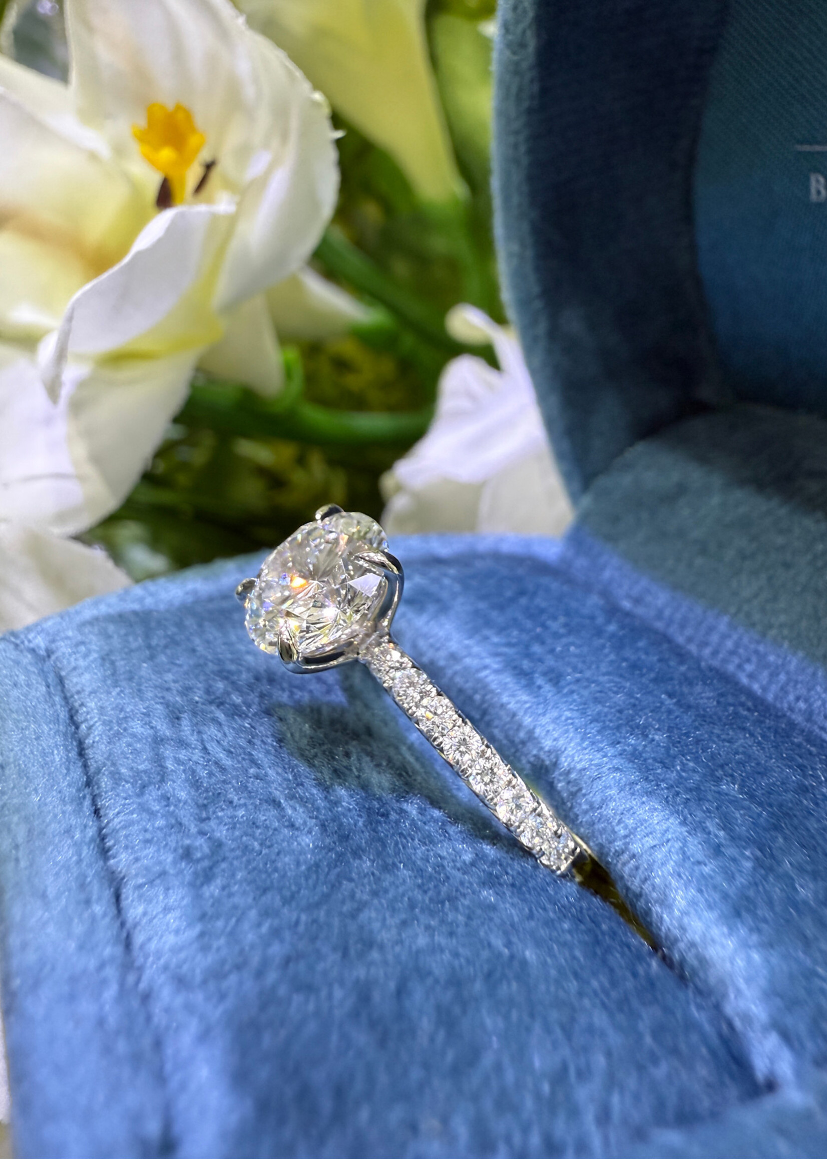 14k White Gold Round Diamond Engagement Ring 2.09ct LabGrown E,VS1 with .35ctw diamond setting