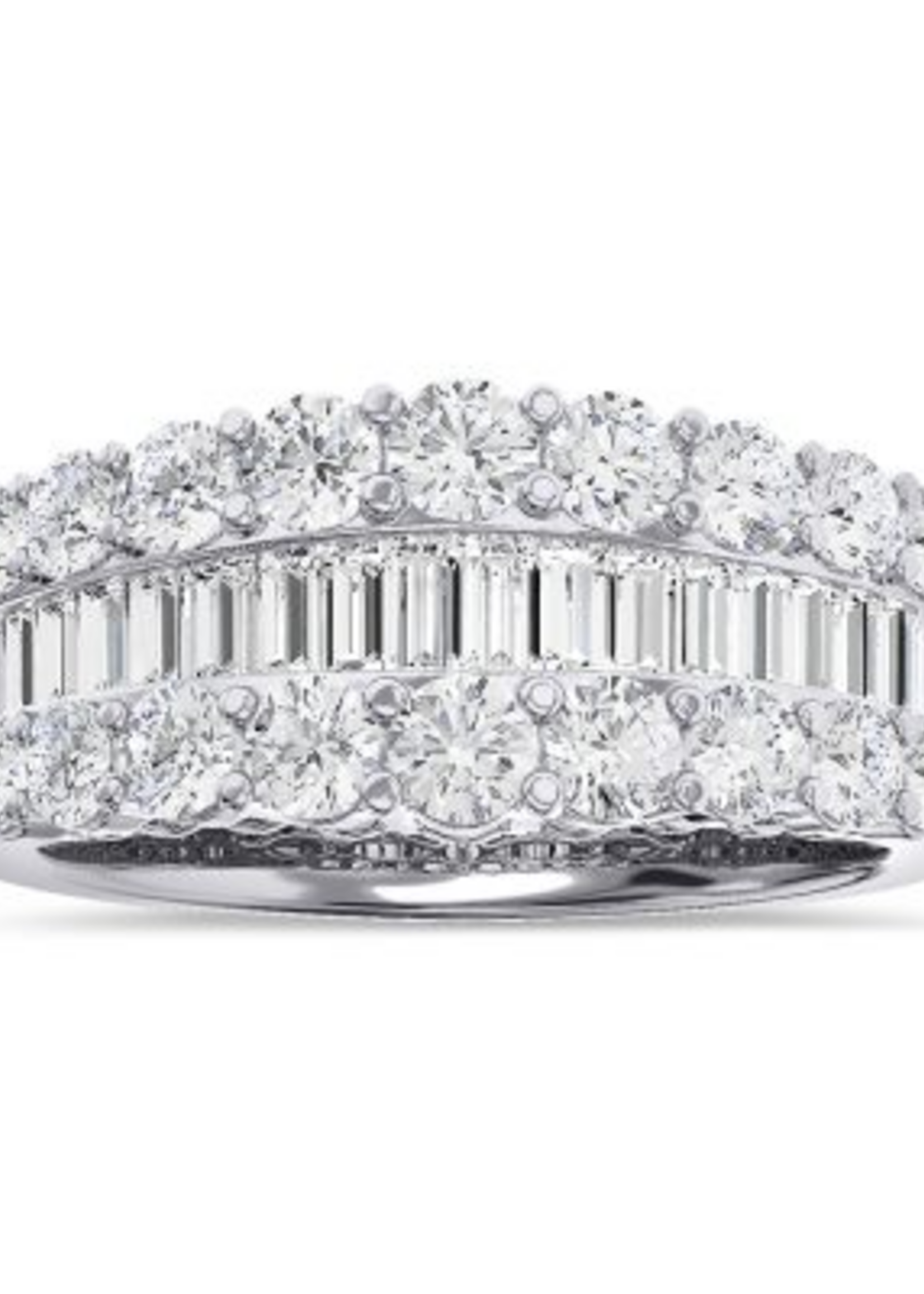14kW 1.57ctw Natural Diamond Ring with Baguette and Round brilliant cut diamonds.