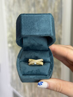 14kY .22ctw Natural Diamond Criss Cross Band