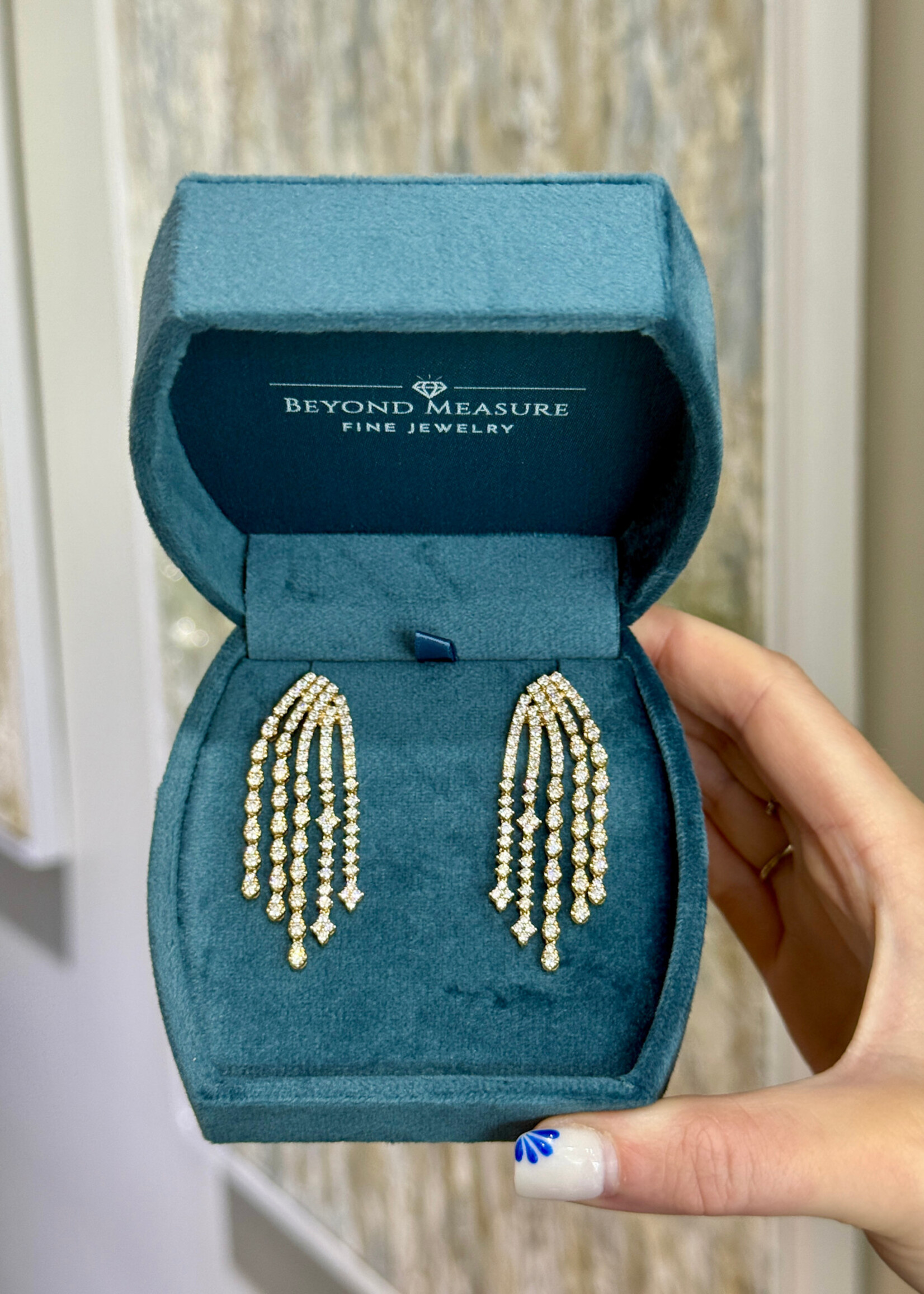 14kY 5.31ctw Natural Diamond Chandelier Earrings