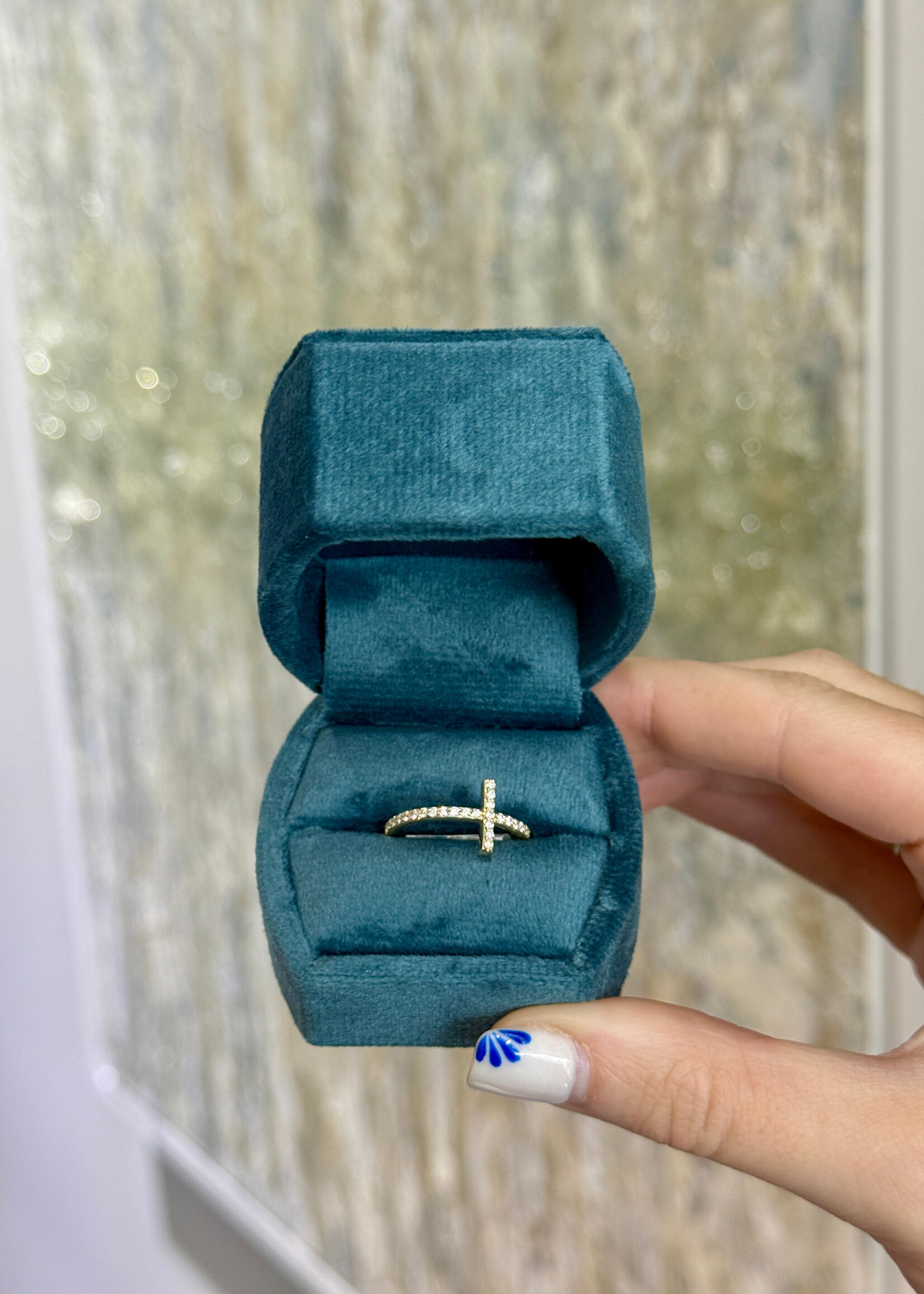 14kY .25ctw Natural Diamond Cross Ring