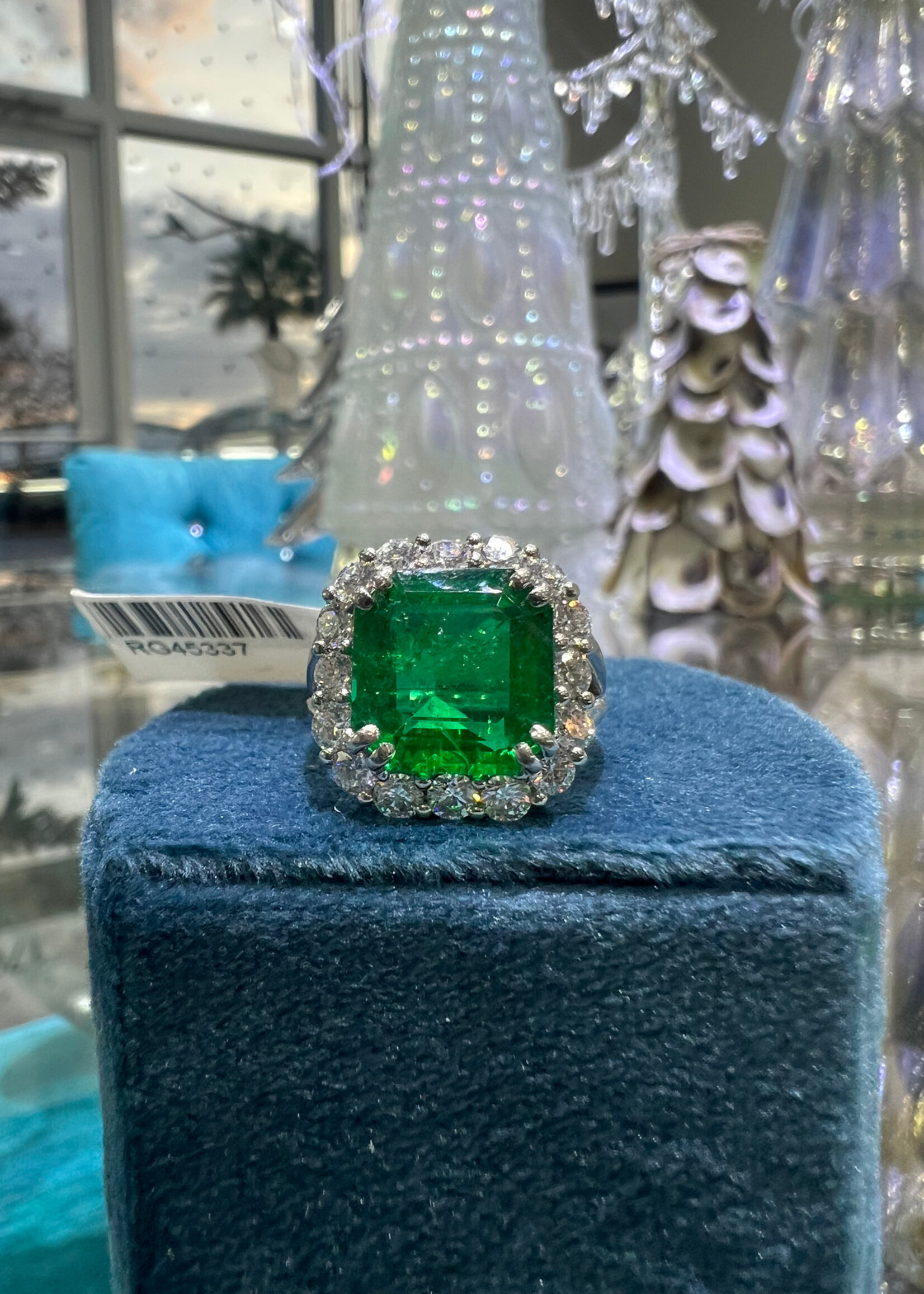 Platinum 5.11ct Natural Emerald (GIA) 1.32ctw Diamonds