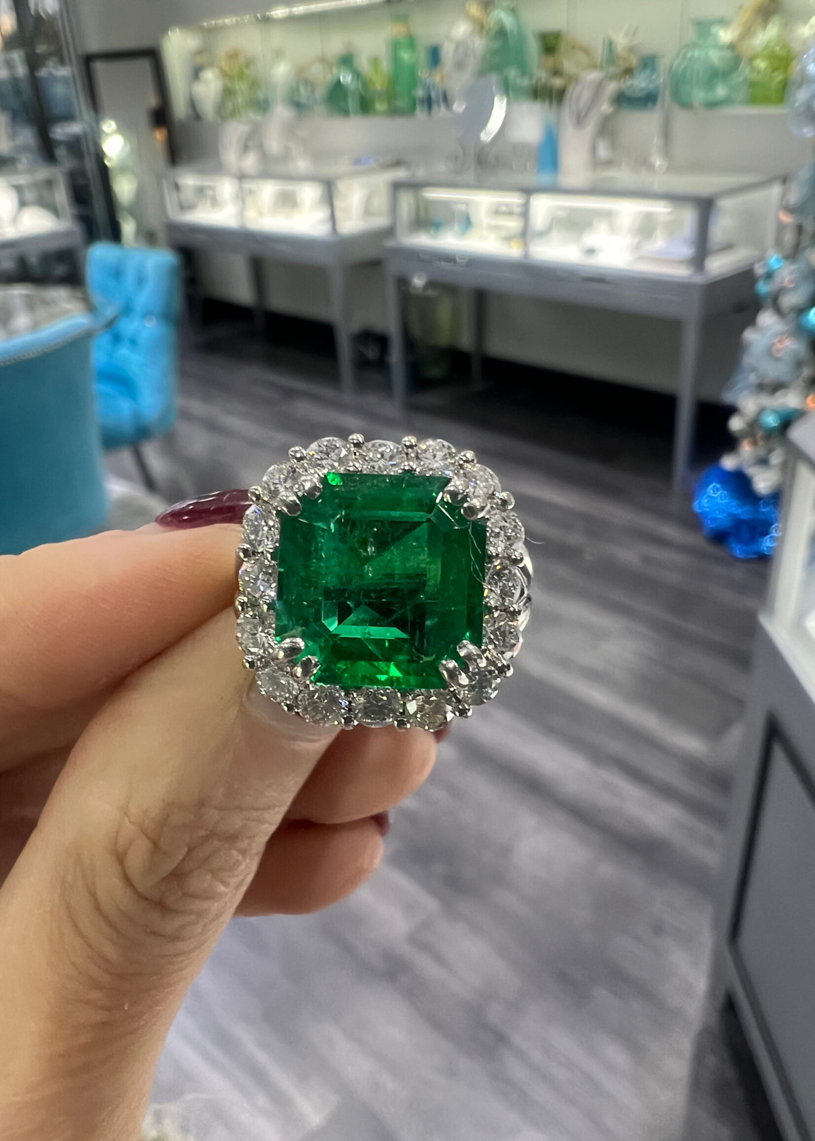 Platinum 5.11ct Natural Emerald (GIA) 1.32ctw Diamonds
