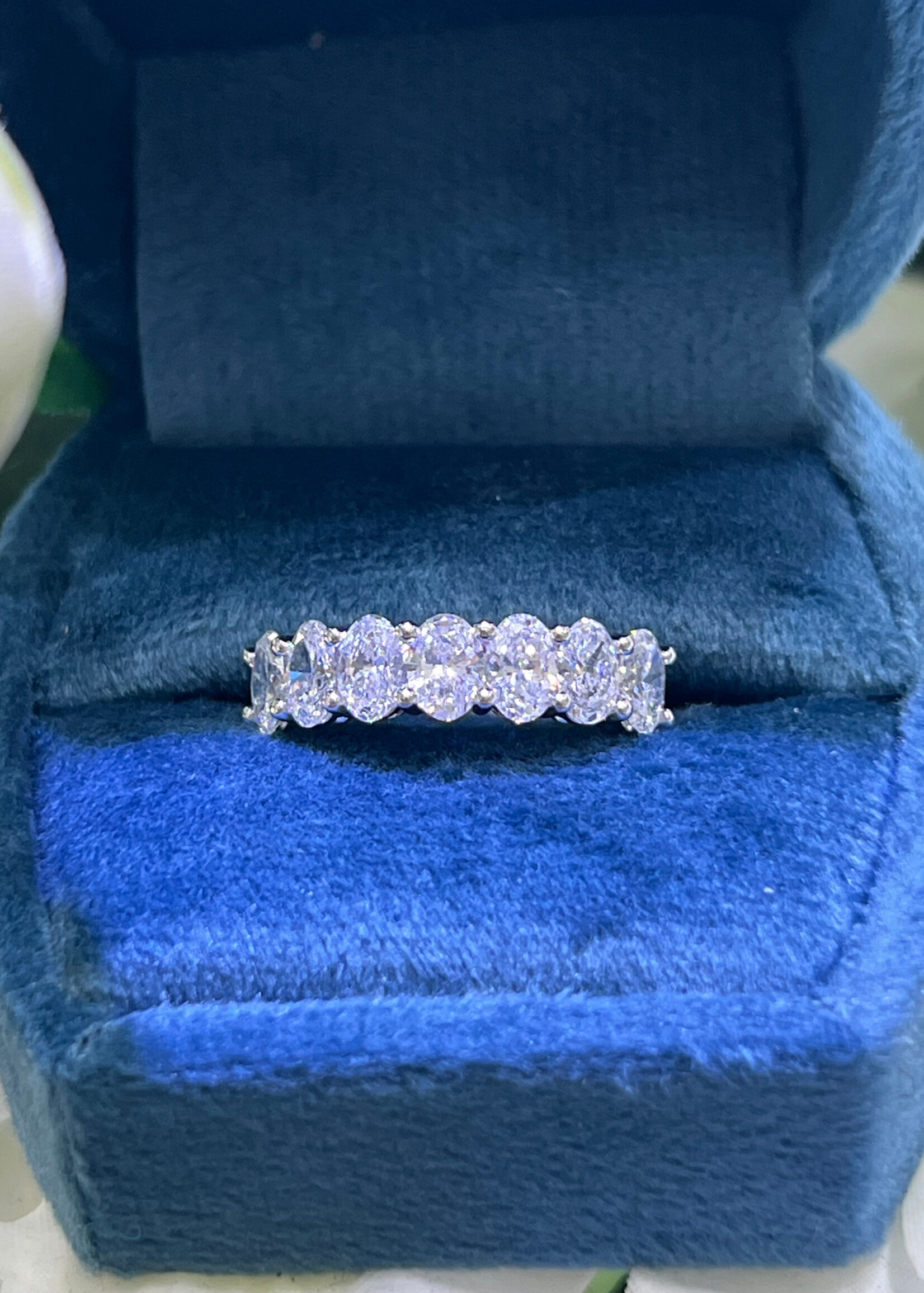 14kW 1.95ctw LabGrown Diamond Band with 7 oval cut diamonds